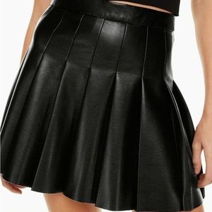 Sunday Best Aritzia Black Pleated Leather mini skirt
